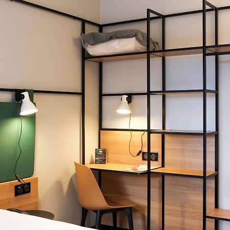 ไอบิส เอฟรี Hotel Courcouronnes ภายนอก รูปภาพ