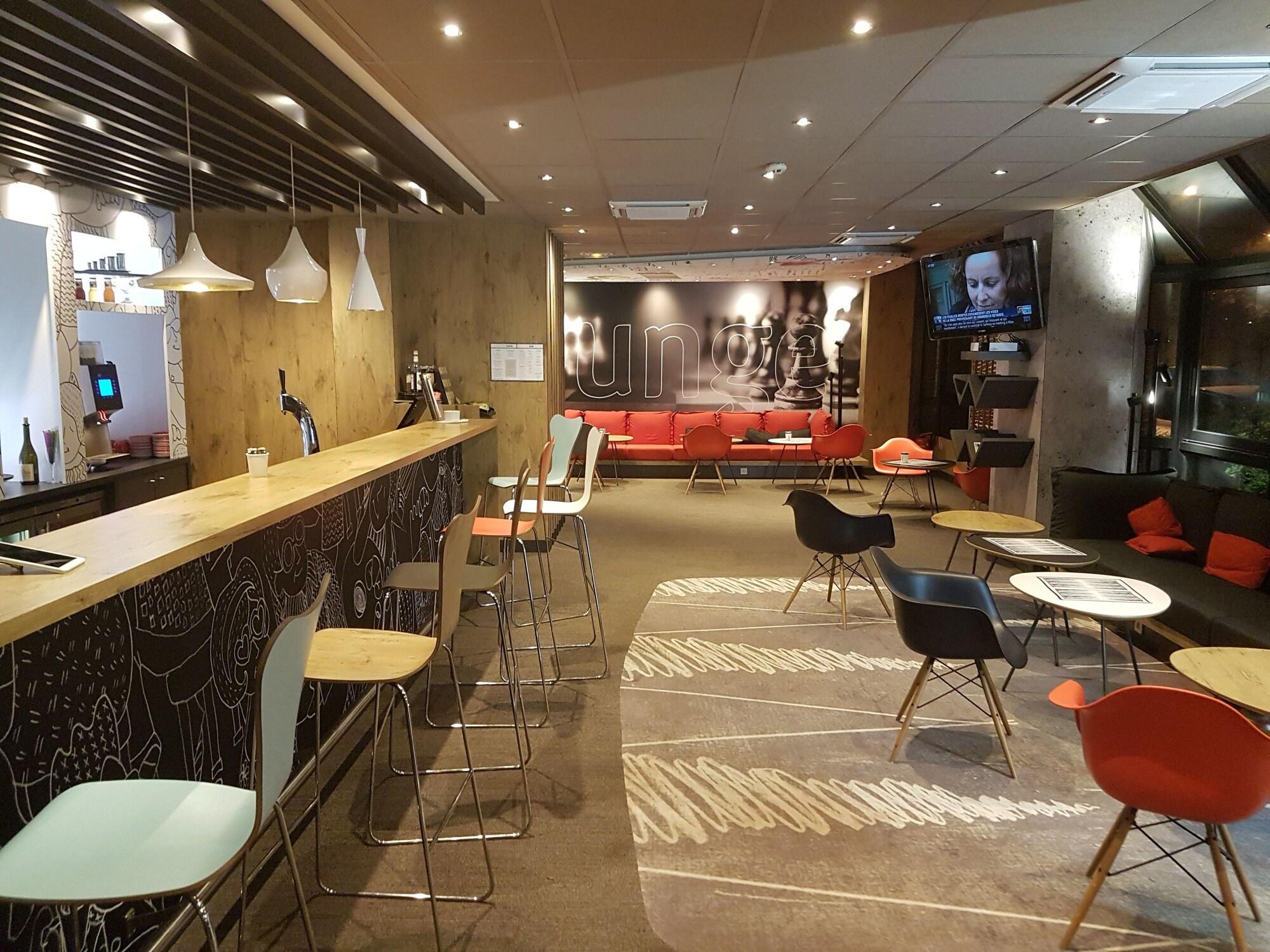 ไอบิส เอฟรี Hotel Courcouronnes ภายนอก รูปภาพ